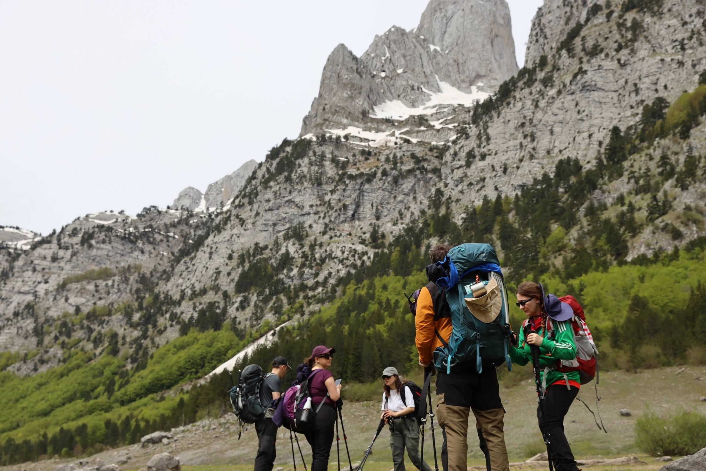 Summit Balkans guides on trail